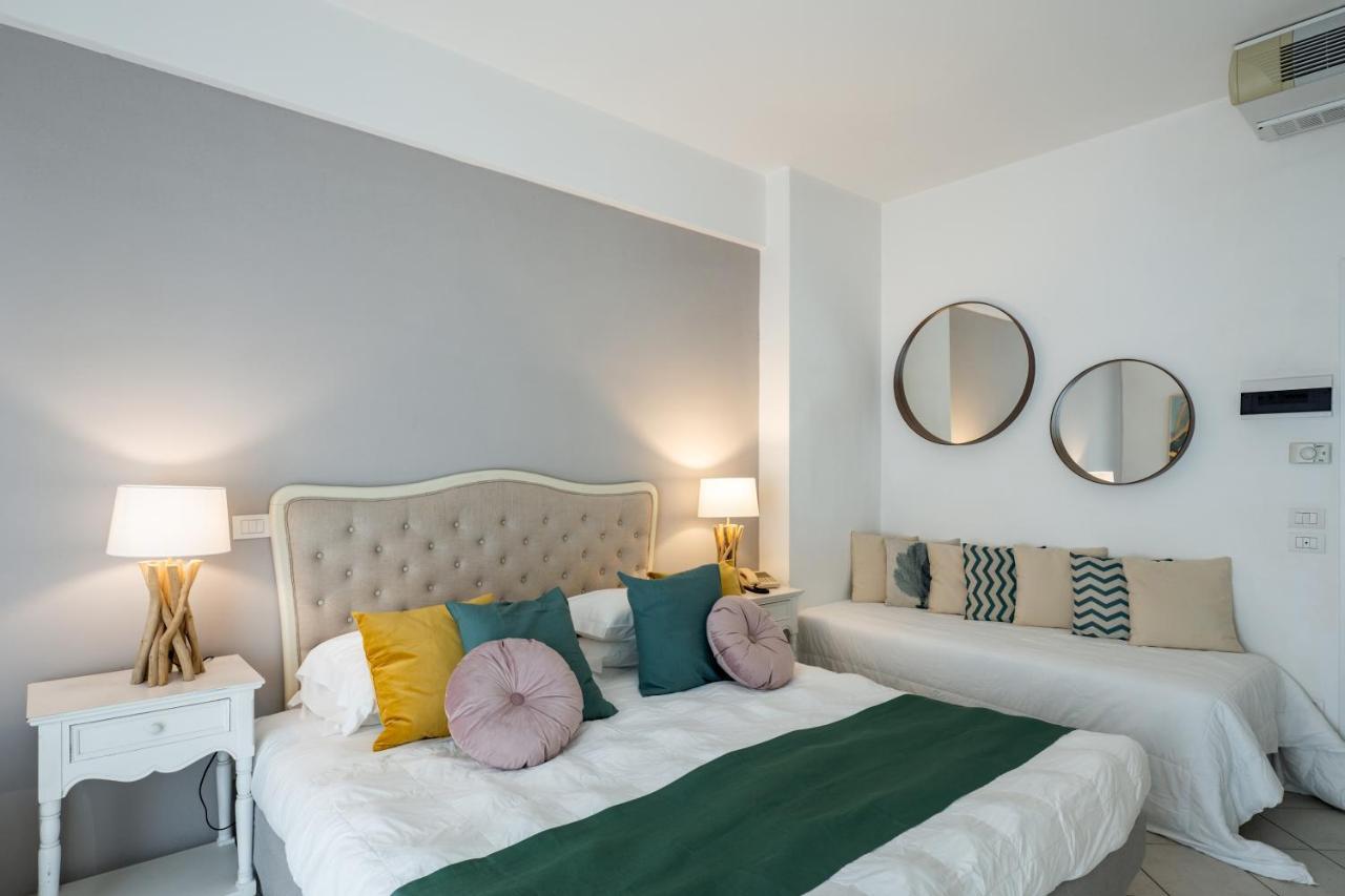 Hotel Continental 세니갈리아 외부 사진