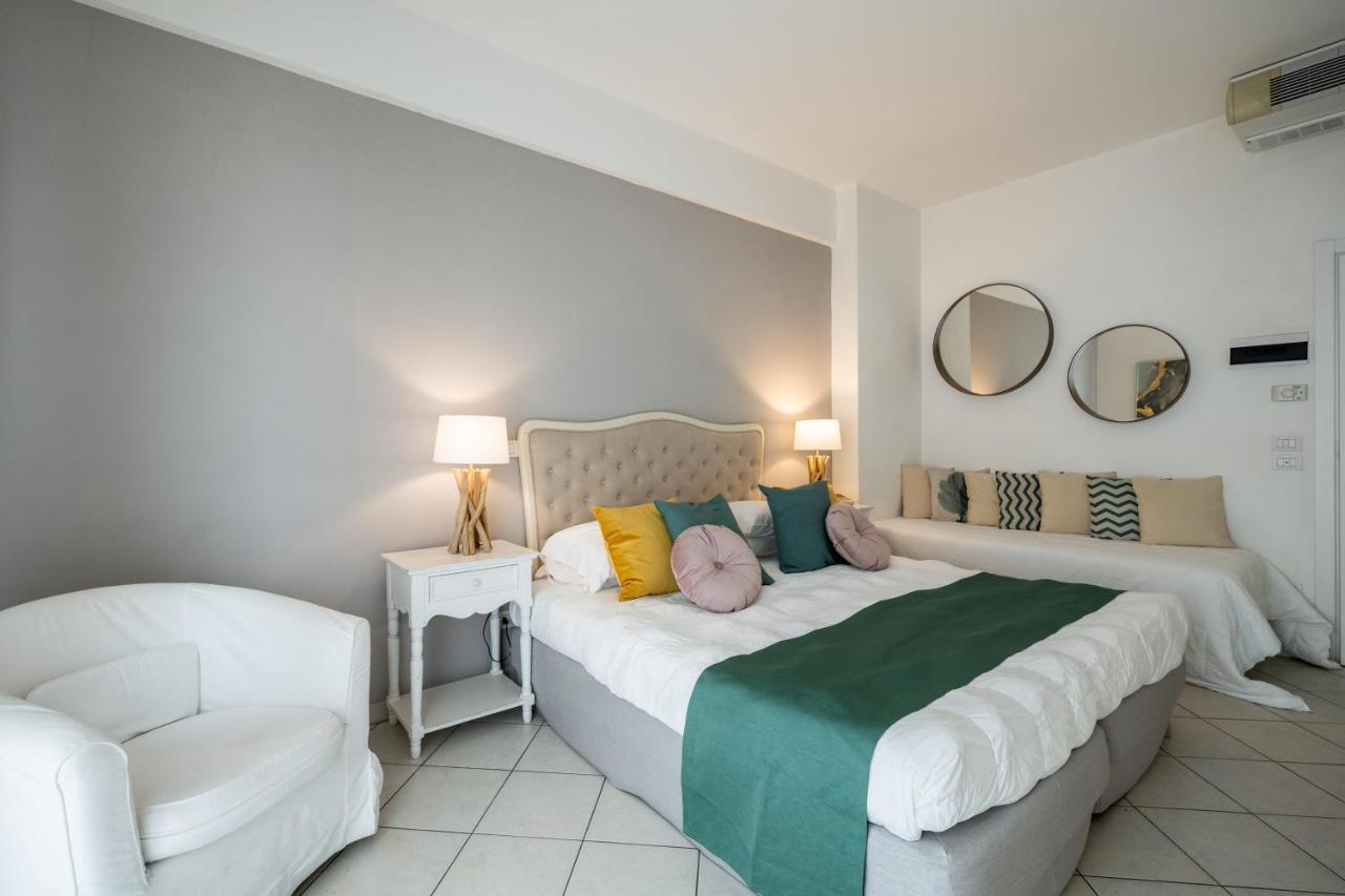 Hotel Continental 세니갈리아 외부 사진