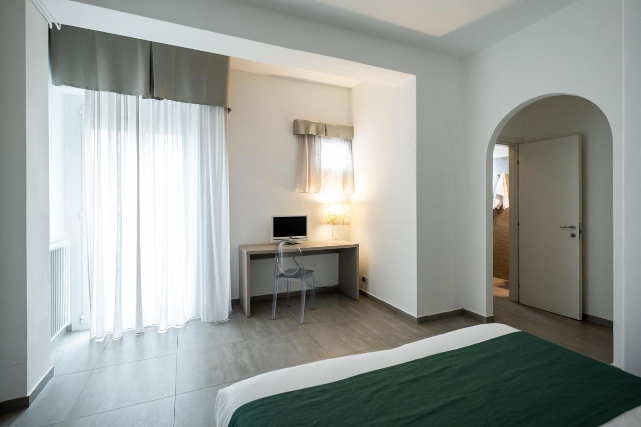 Hotel Continental 세니갈리아 외부 사진